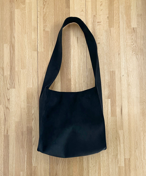 ULTRASUEDE SHOULDER BAG "BLACK"