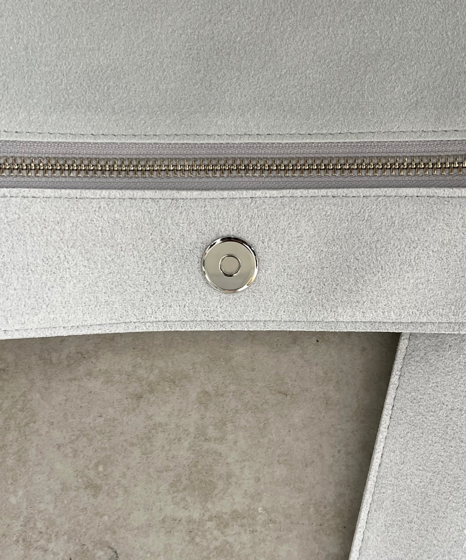 calledオカイユ　バッグ　新品 ULTRASUEDE SHOULDER BAG 