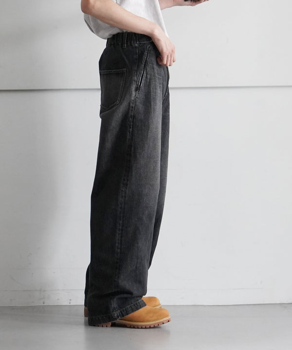 THE DENIM LOOSE FIT VINTAGE "BLACK"