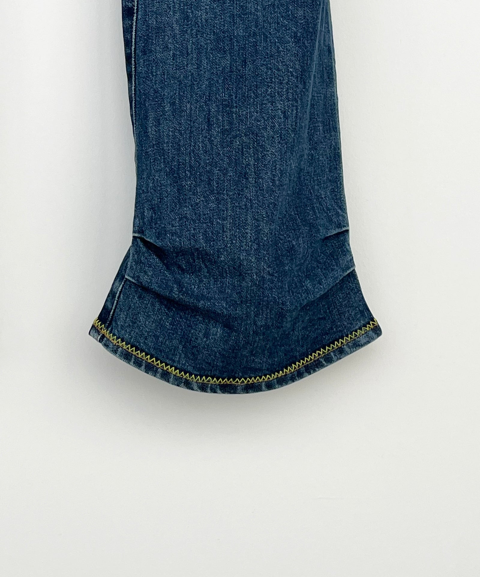 ※限定値下中【格安】KAIKO box denim flare indigo KAIKO（カイコー）の「KAIKO BOX DENIM FLARE（デニムパンツ