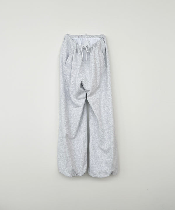CLOUD 下 "ASH GRAY"