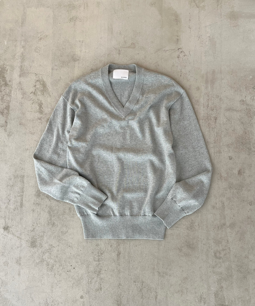 トップス KAIKO V NECK SWEATER V NECK SWEATER