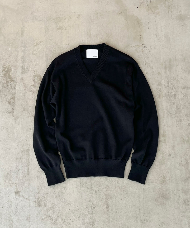 V NECK SWEATER "BLACK"