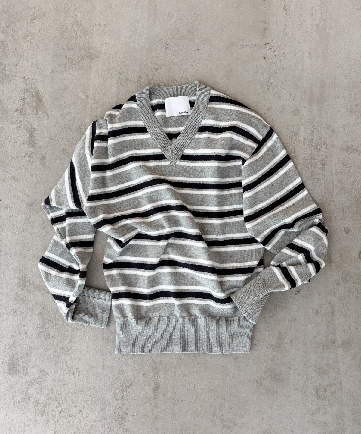 V NECK SWEATER – KAIKO ONLINE STORE